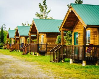 River Lodge - Island Park