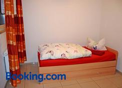 Ferienwohnung/ Ferienzimmer Asche - Aschersleben - Slaapkamer