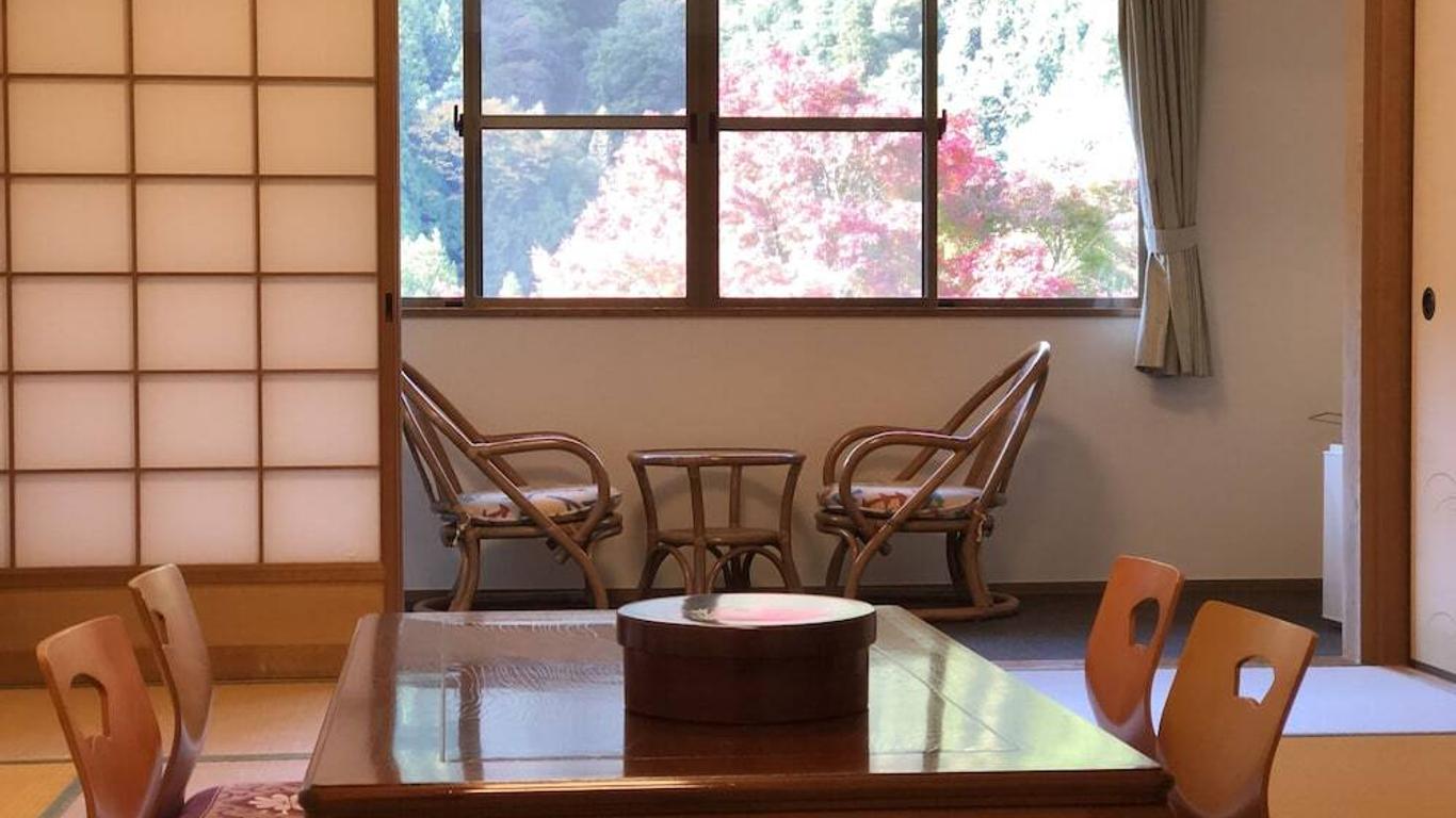 أيانويادو كازورايا