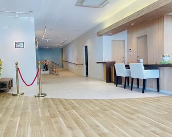 Right in front of Katasoehama Beach Japanesest / Oshima-gun Yamaguchi - Suo-Oshima - Front desk