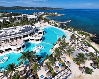 Grand Palladium Jamaica Resort & Spa - Lucea - Piscina