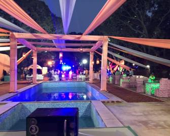 Babian Imperial Resort - Lucknow - Pool