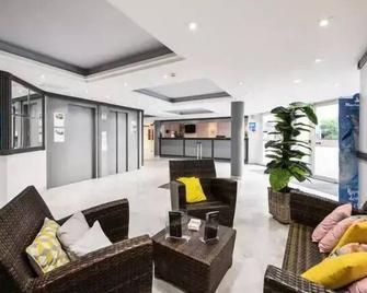 Résidence les Rivages du Parc - maeva Home - Studio 4 personnes - Sélection MAE-3056 - Menton - Lobby