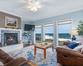 Promo! Beautiful Oceanfront Condo, Wifi, Hdtv, Dvd, Hot Tub And Indoor Pool! - Depoe Bay - Living room