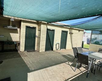 Thornton House - Short/Long term Accomodation - Broken Hill - Patio
