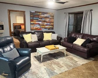 Delta Hills 3-bedroom house in NW Yazoo County - Yazoo City - Huiskamer