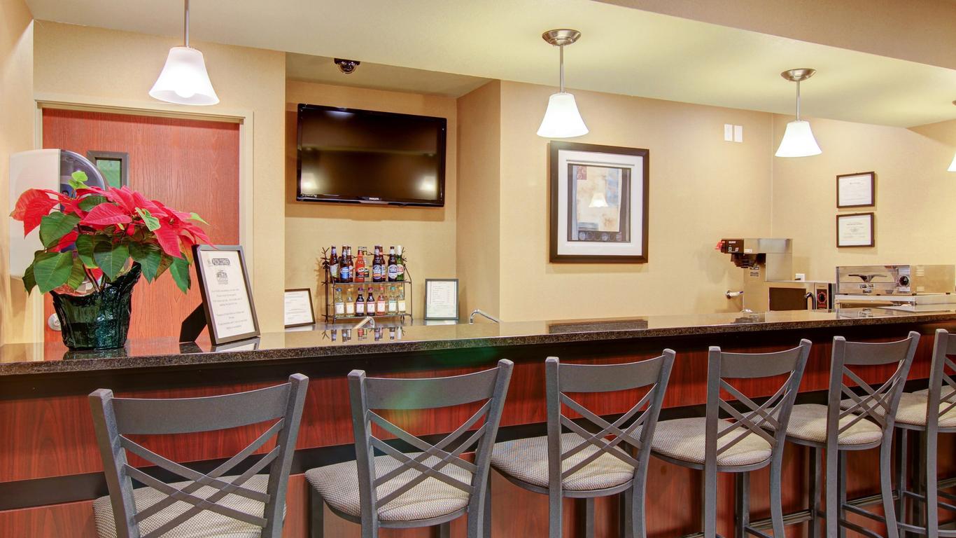 Cobblestone Inn & Suites - Steele