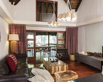 Emerald Resort & Casino - Vanderbijlpark - Living room
