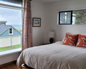 Mendocino Art Center - Mendocino - Bedroom