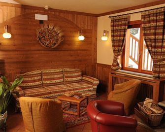 Hotel Petit Tournalin - Champoluc