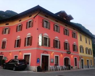 Albergo Ristorante Da Neni - Mori - Gebäude