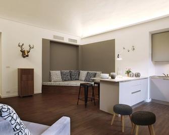 Attic Hostel Torino - Turin - Living room