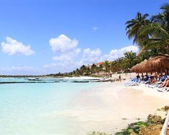 Aventuras Club - Puerto Aventuras - Beach