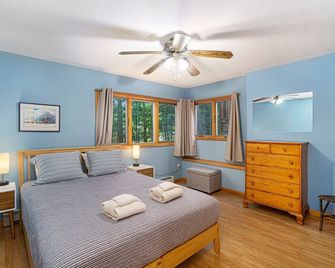 Glen Arbor Getaway - Glen Arbor - Habitación