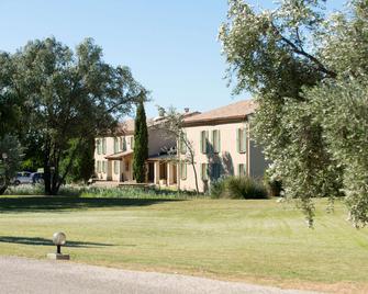 Best Western Aurelia - Maussane-les-Alpilles - Building