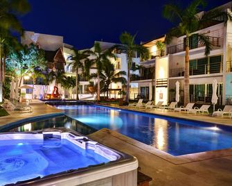 Luxury Condo Boutique - Playa del Carmen - Pool