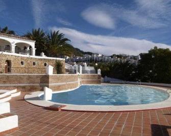 Casa Almijara Canovas Nerja - Nerja - Piscină