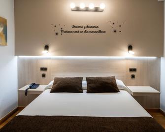 Hotel Mozarbez Salamanca - Mozarbez - Bedroom