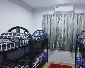 S Family Hostel Cenang - Adults Only - Pantai Cenang - Camera da letto