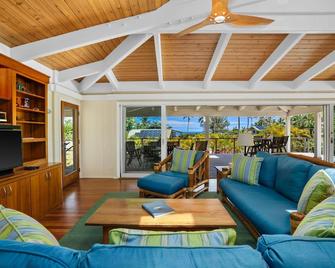 Tropical Haena Getaway Just Steps to Beach! - Wainiha - Sala de estar