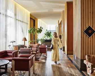 Austin Proper Hotel, a Member of Design Hotels - Austin - Lounge