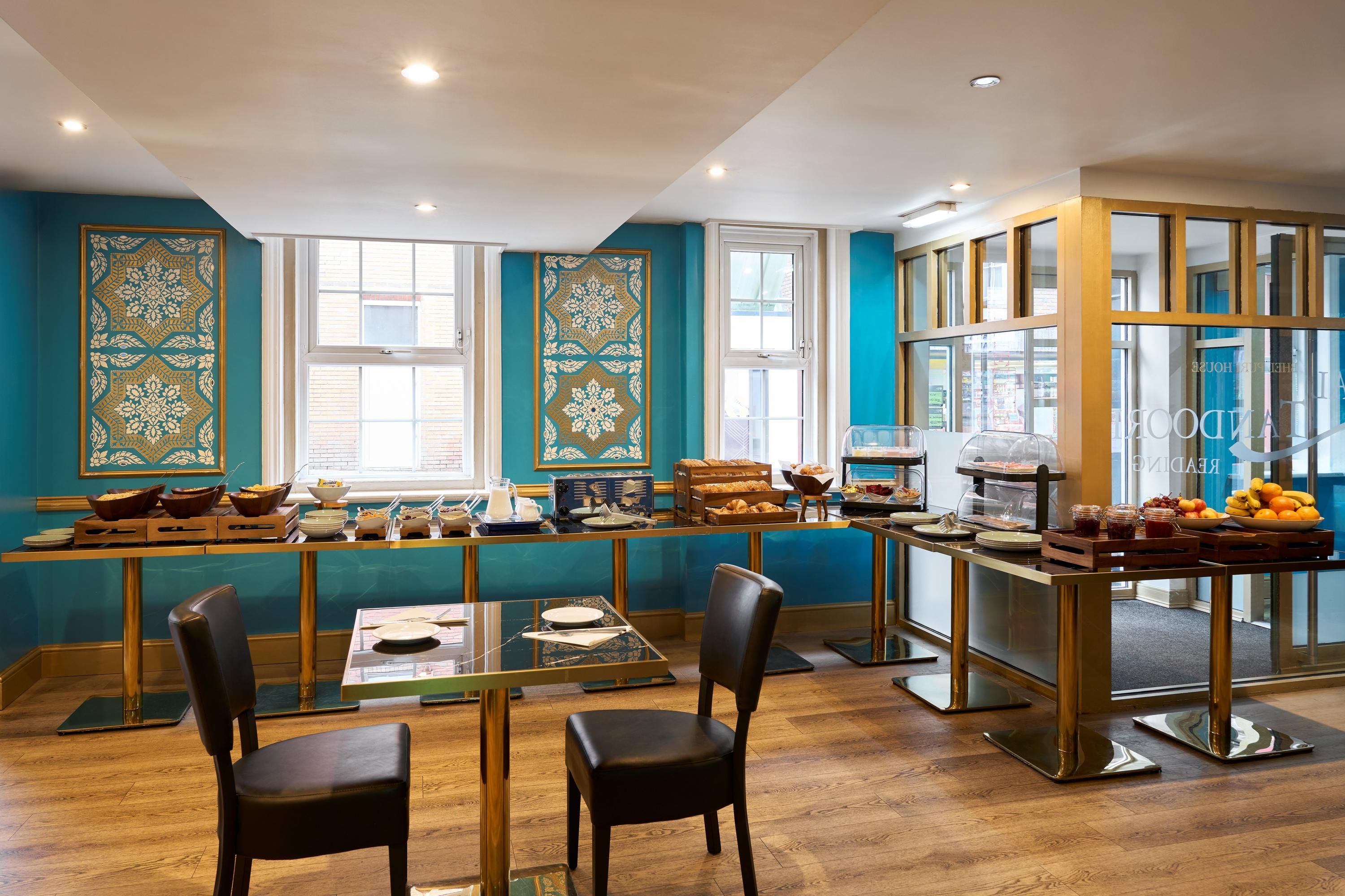 جارنر ريدينج سيتي سنترب باي آيتش جي - ريدينغ - مطعم