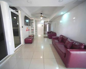 Double Room Free Wired & Wireless Internet - Santo Domingo Este - Hall d’entrée