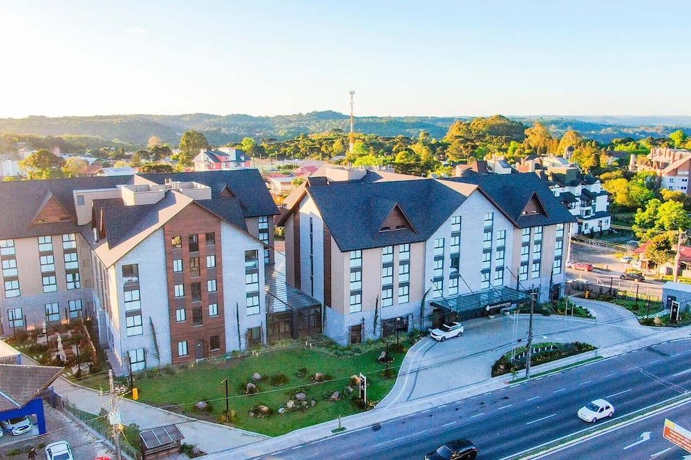 Exclusive Gramado Hotel & Spa by Gramado Parks - Gramado - Byggnad