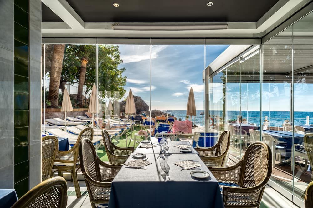 Hotel Balcón de Europa - נרחה - מסעדה