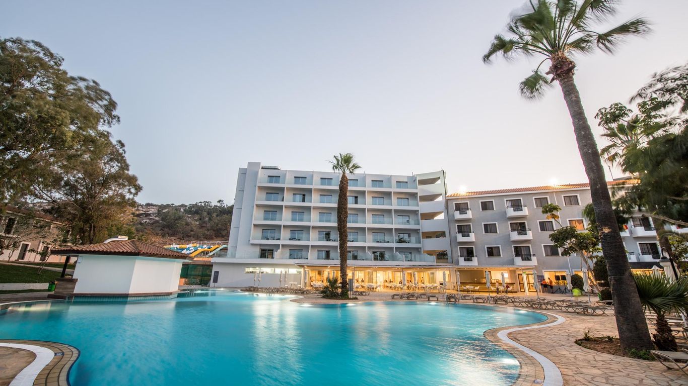 Narcissos Waterpark Resort