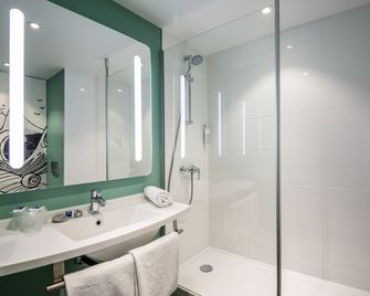 ibis budget Besançon Centre Gare - Besançon - Bathroom