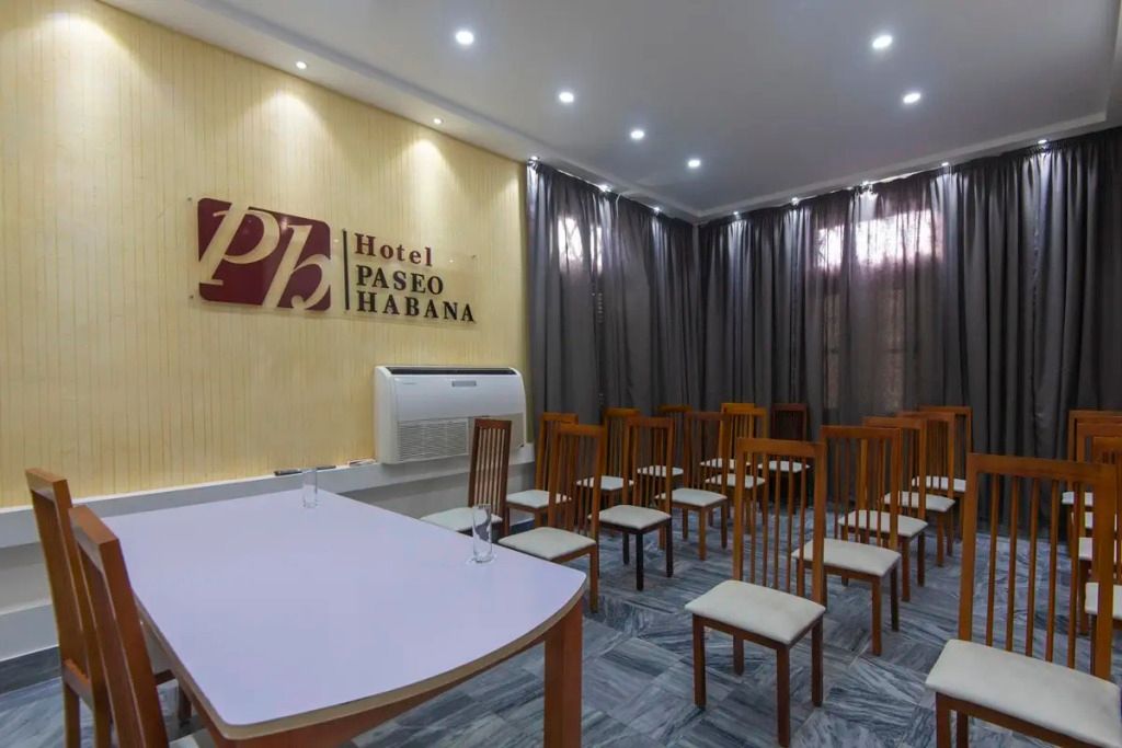 Paseo Habana - Havana - חדר ישיבות