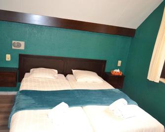 Plaza Lunchroom-Hotel - Lommel - Slaapkamer