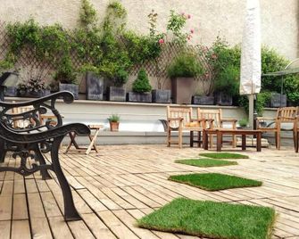 Hotel Liberty - Levico Terme - Patio