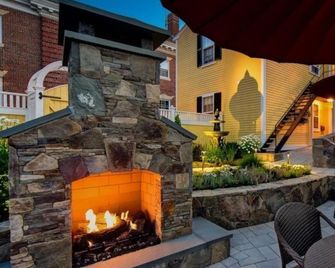 Inn By The Bandstand - Exeter - Patio