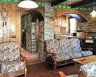 Spendido mountain environment at the San Francesco in Bardonecchia - Bardonecchia - Sala de estar