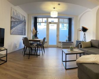 Apartment Pöppelmann - Grimma - Living room