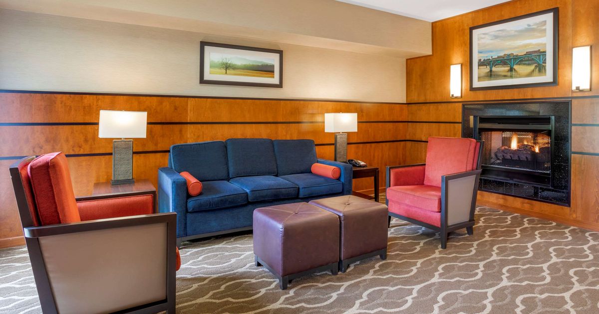 Comfort Suites North à partir de 91 €. Hôtels à Knoxville KAYAK