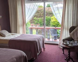 Balmoral Lodge Hotel - סאות'פורד - חדר שינה