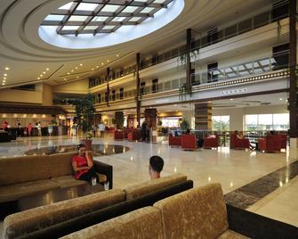Amelia Beach Resort Hotel - Kizilot
