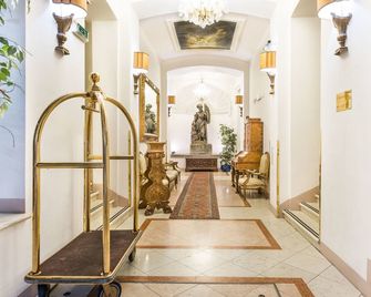 Charles Bridge Palace - Praga - Pasillo