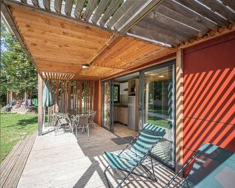 Huttopia Les Chateaux - Bracieux - Patio