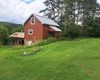 Running Fox Farm - Baraboo