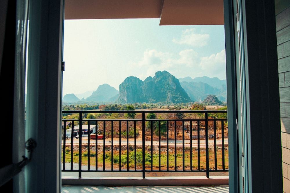 ذي إليفانت كروسينج هوتل