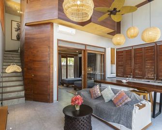 Manduna Resort - Rote Barat - Sala de estar