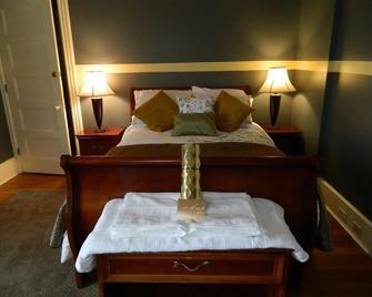 The Catskills B & B - Stamford