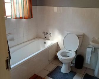 Unit 35 Pendleberry grove holidays - Bela-Bela