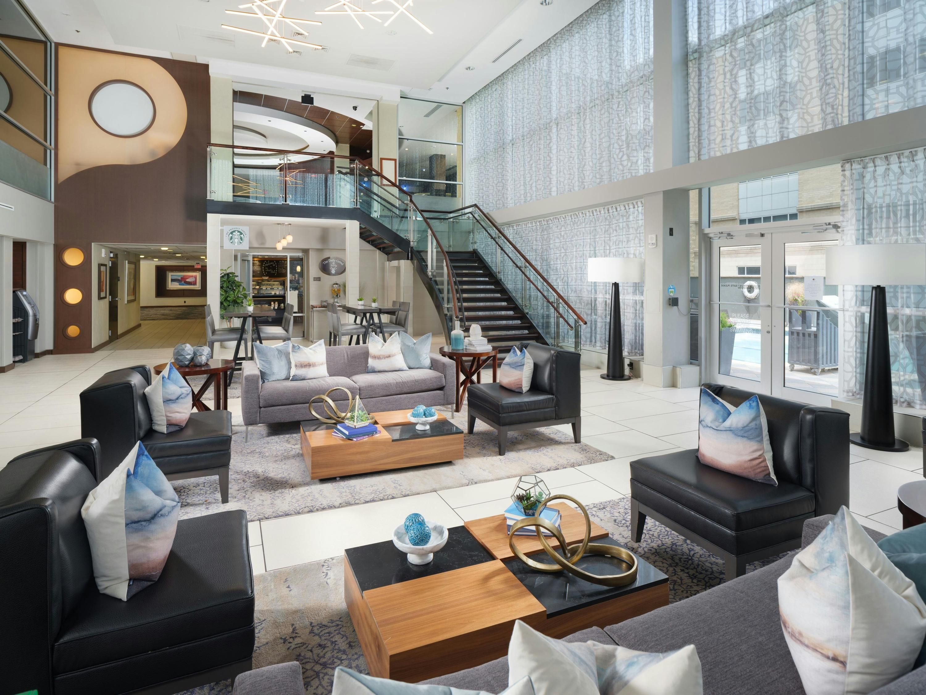 DoubleTree by Hilton Hotel Chattanooga Downtown - Chattanooga - Lobby