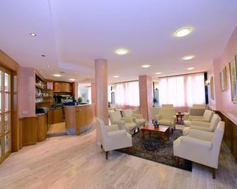 Hotel Ginepro - Aprica - Area lounge