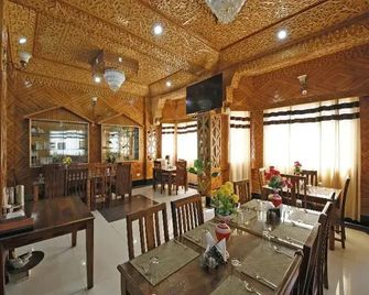 Hotel Shimla Hills International - Theog - Restaurant